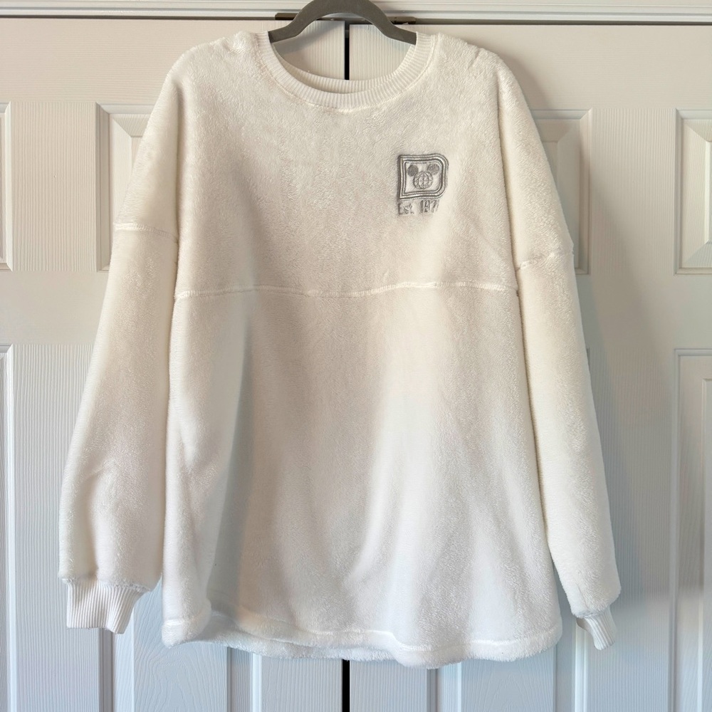 Walt Disney World White Sherpa Spirit Jersey with Silver Embroidery, M